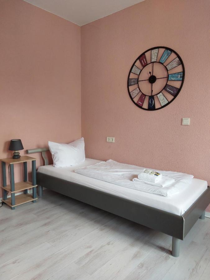 Ricks City Hotel Trier Bagian luar foto