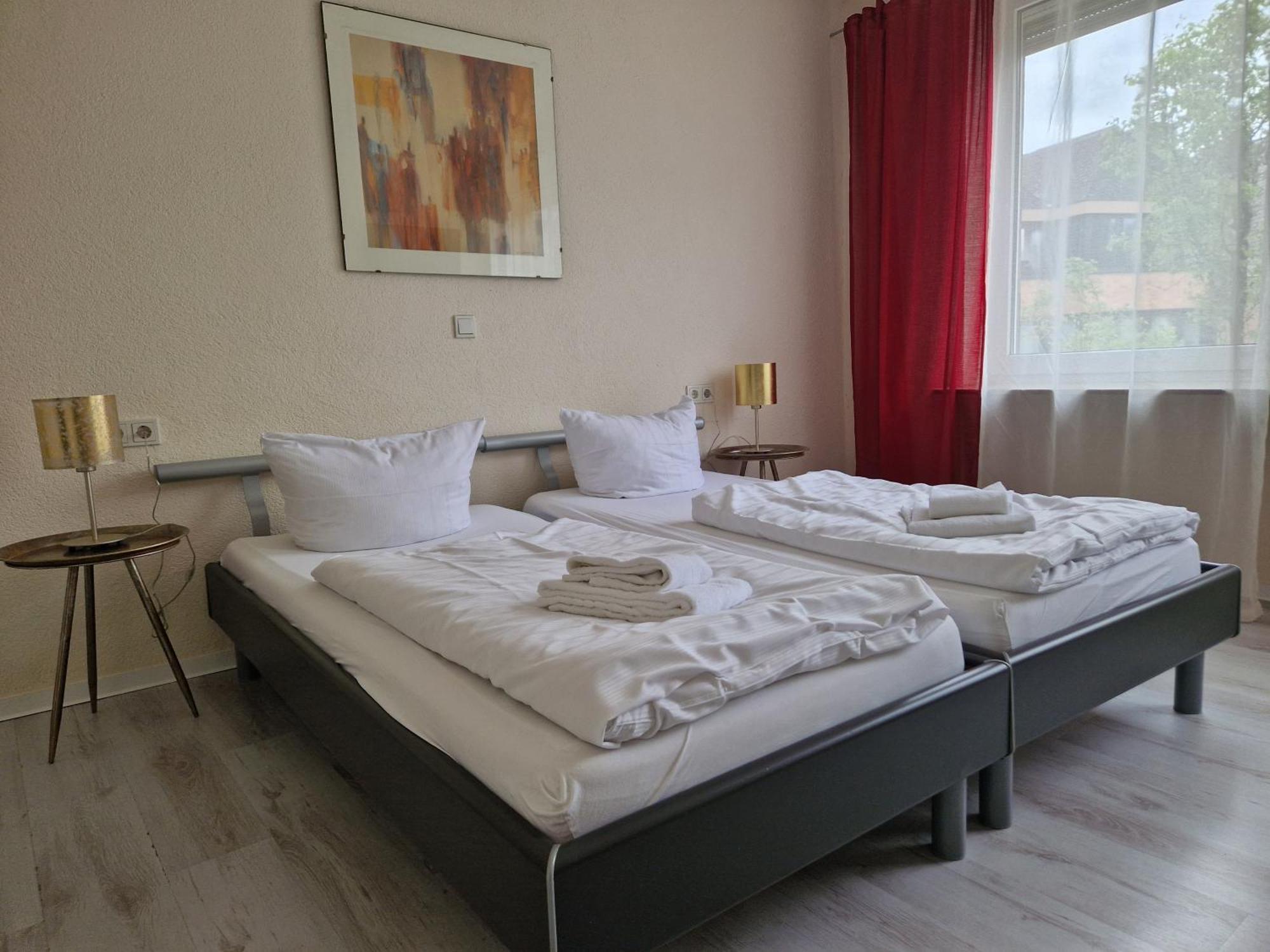 Ricks City Hotel Trier Bagian luar foto